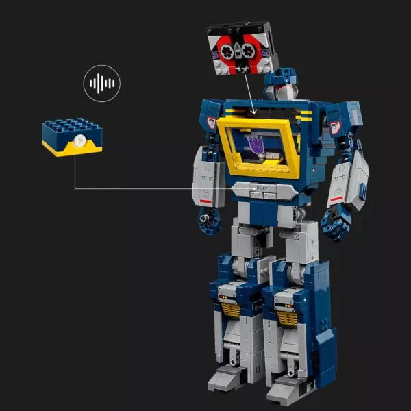 Конструктор LEGO Icons Transformers: Саундвейв (10358)