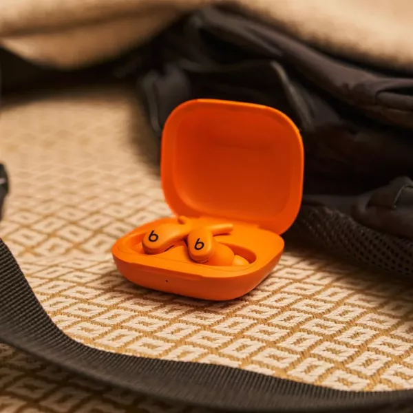 Навушники Beats by Dr. Dre Powerbeats Fit (Spark Orange)