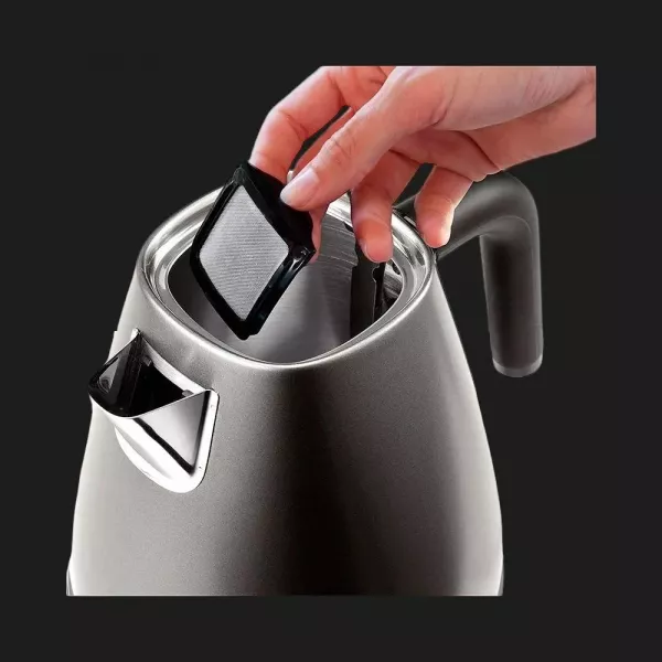 Електрочайник DeLonghi KBIN 2001 TB (Distinta Titanium)