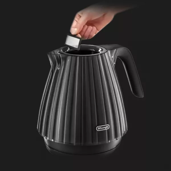 Електрочайник DeLonghi Ballerina (Black)