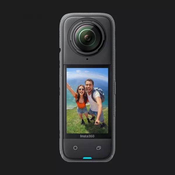 Екшн-камера Insta360 X4