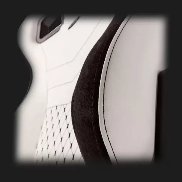 Крісло для геймерів Noblechairs EPIC (White/Black) (UA)