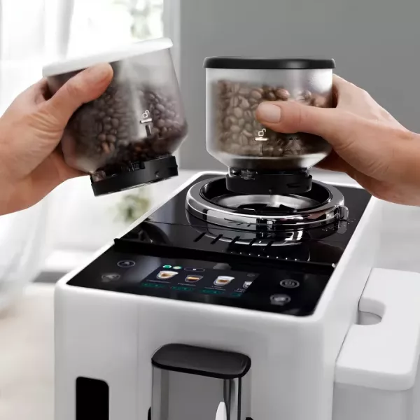 Кавомашина Delonghi Rivelia (White)