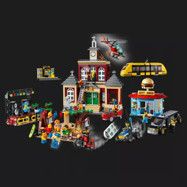 Конструктор LEGO City Головна площа (60271)