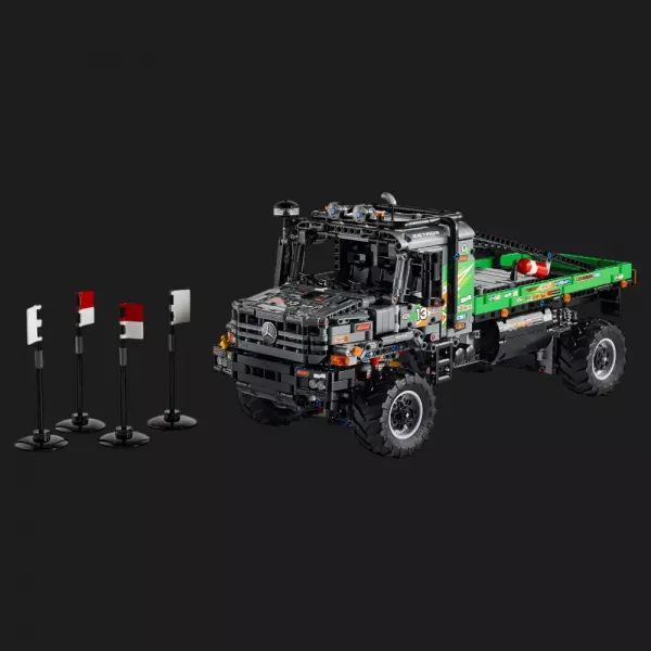 Конструктор LEGO Technic Вантажівка для випробувань Mercedes-Benz Zetros 4x4 (42129)