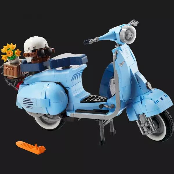 Конструктор LEGO Icons Vespa 125 (10298)