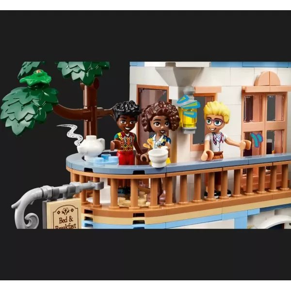 Конструктор LEGO Friends Замковий готель «Ночівля і сніданок» (42638)