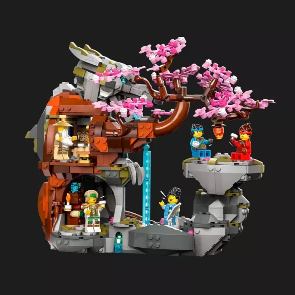 Конструктор LEGO Ninjago Храм каменю дракона (71819)