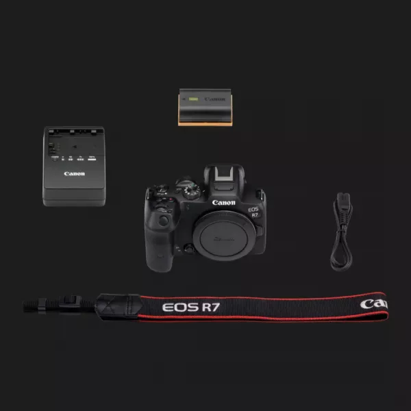 Цифровий фотоапарат Canon EOS R7 Body (Black) (5137C041) (Standard)