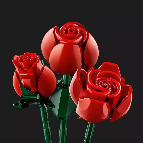 Конструктор LEGO Botanicals Букет троянд (10328)