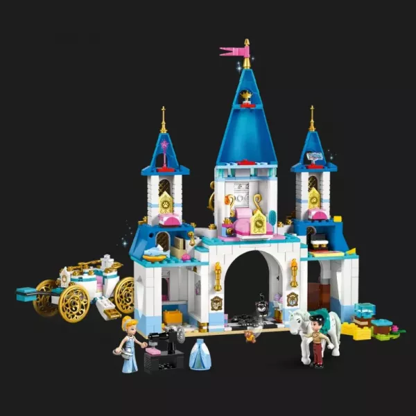 Конструктор LEGO Disney Замок Попелюшки й карета (43275)