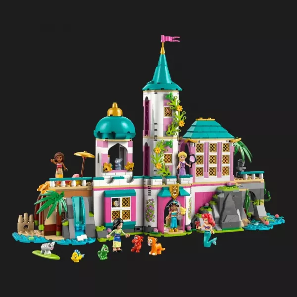 Конструктор LEGO Disney Замок принцеси та королівські улюбленці (43267)