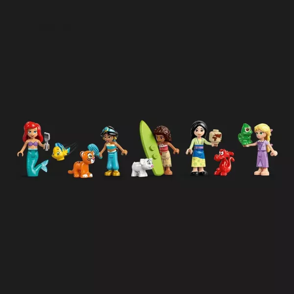 Конструктор LEGO Disney Замок принцеси та королівські улюбленці (43267)