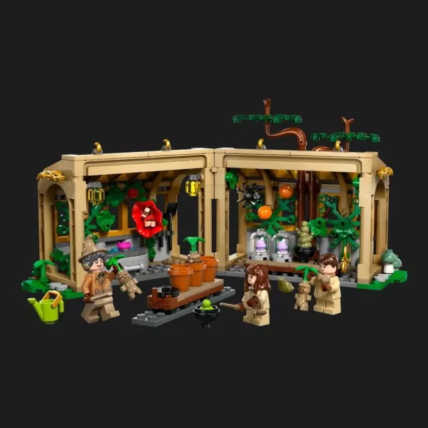 Конструктор LEGO Harry Potter Замок Гогвортс: урок гербології (76445)