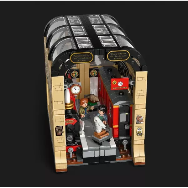 Конструктор LEGO Harry Potter Бук нук: Гоґвортський експрес (76450)