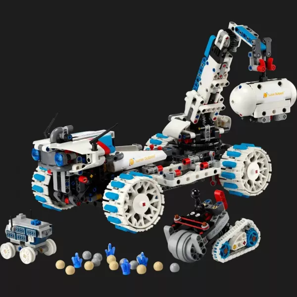 Конструктор LEGO Technic Місяцехід Lunar Outpost. Космічний корабель (42211)