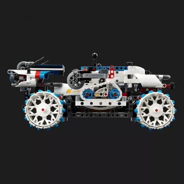 Конструктор LEGO Technic Місяцехід Lunar Outpost. Космічний корабель (42211)
