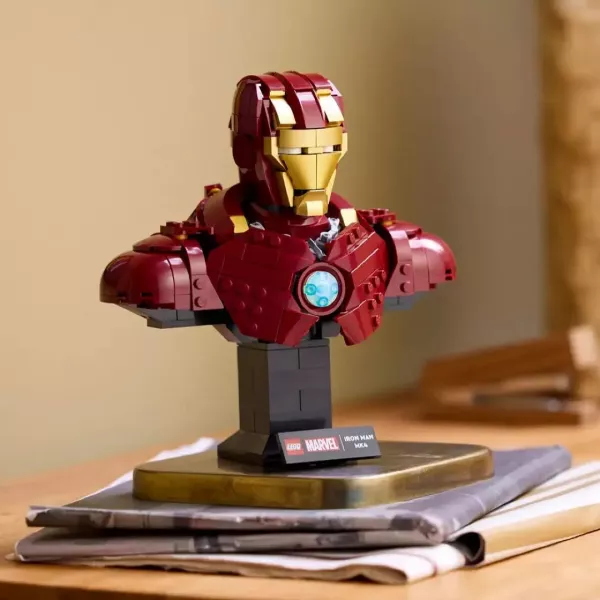 Конструктор LEGO Marvel Бюст Залізної Людини MK4 (76327)