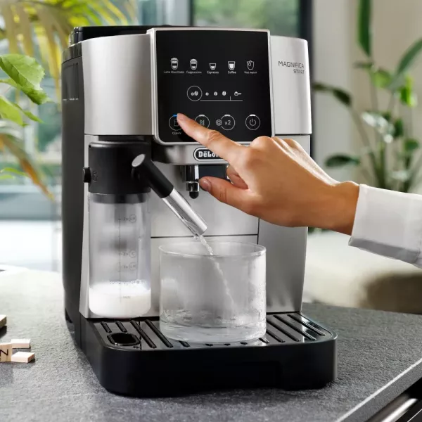 Кавомашина Delonghi Magnifica Start (Stainless Steel) (ECAM 220.80.SB)